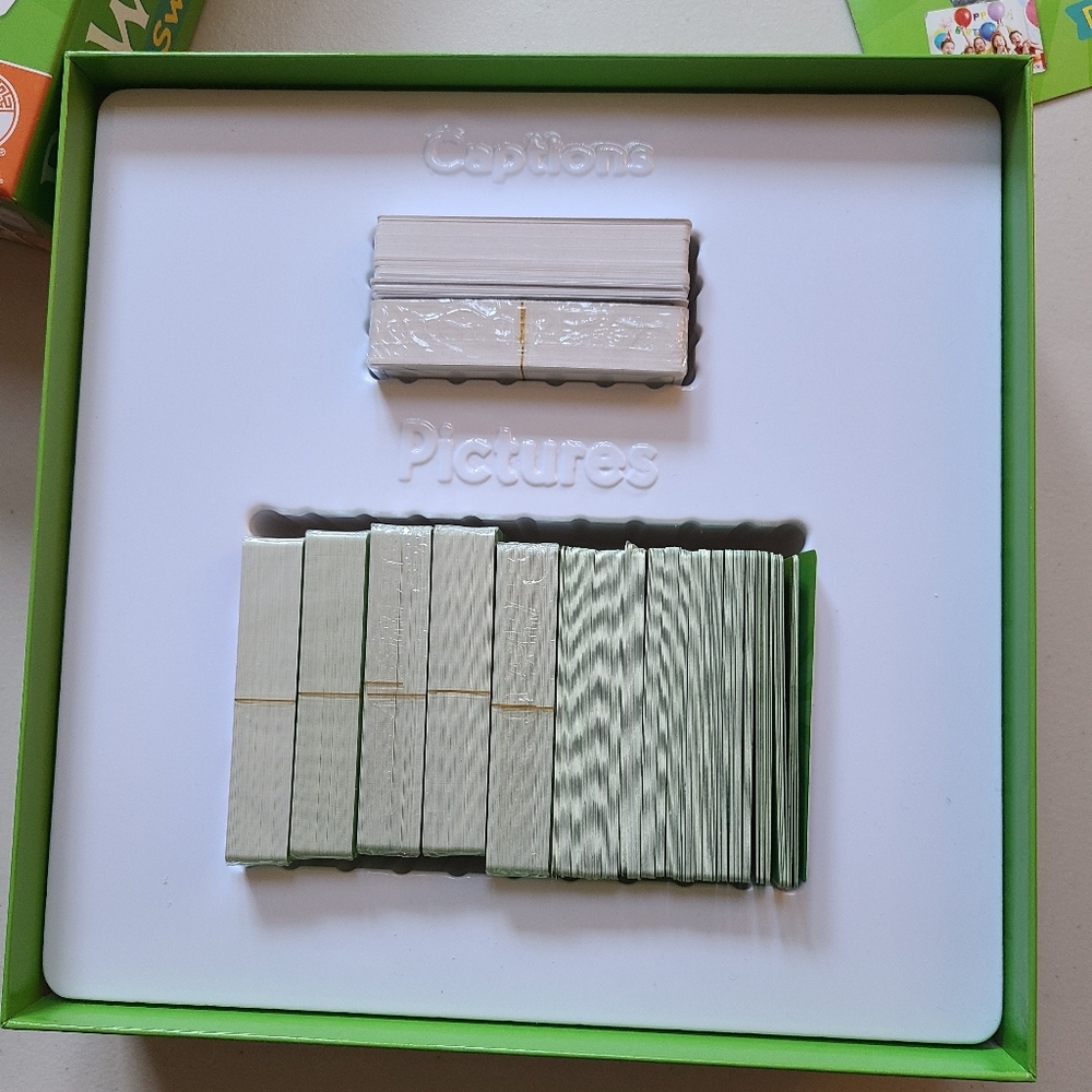 PicWits! Silly & Sweet Picture Card Game - Mindware Family-Friendly - Mint Cond. - Picture 5 of 5